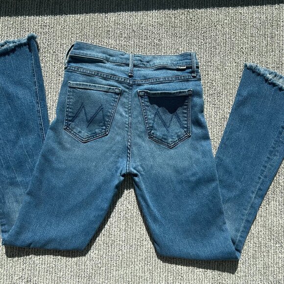 MOTHER The Runaway Step Fray Jeans Size 27 - Picture 1 of 4